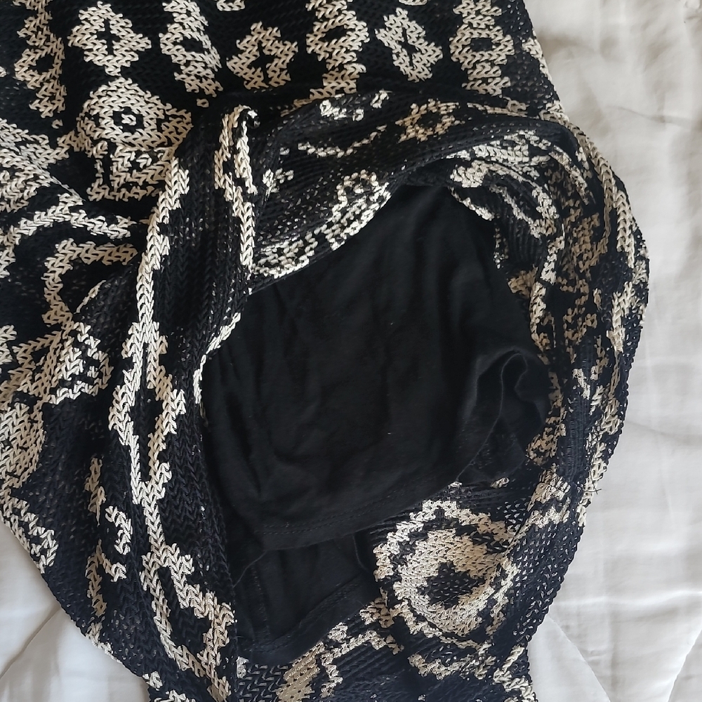 Fun, Comfortable Black And White Patterned Dress,… - image 5